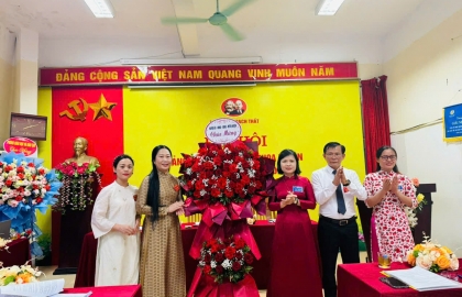Thông báo tuyển dụng
